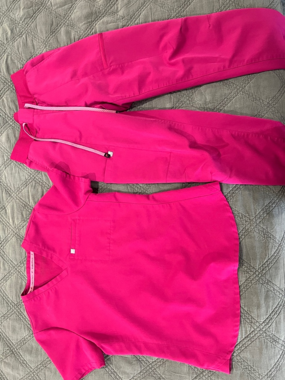 Fabletics Hot Pink Scrub Set